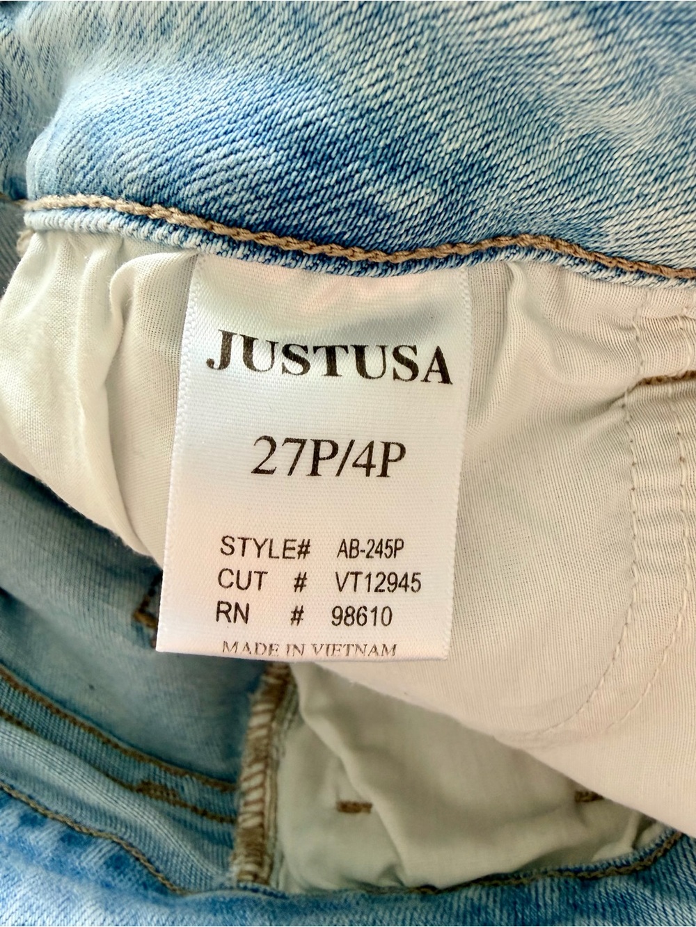 JUSTUSA Light Wash High Rise Cropped Wide Leg Jeans Size 27P / 4P - Picture 7 of 8